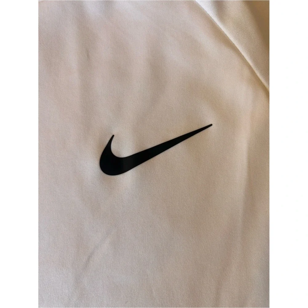 Nike Swim Dri-Fit Men's White Short Sleeve Performance Tee Shirt Size Medium‎